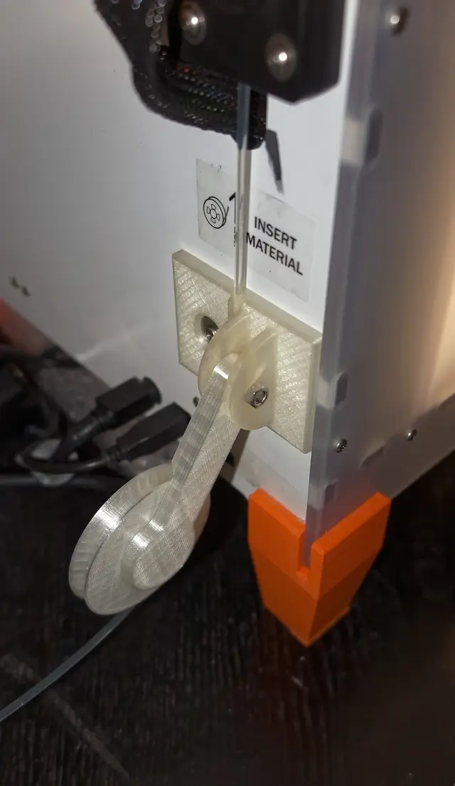Ultimaker 2 Filament Guide for 90 degree rotated spool — modelo 3D