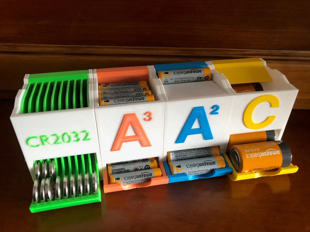 Stackable Battery Holders Improved — modelo 3D
