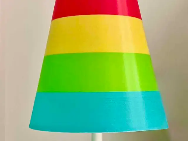 Lampenschirm "Glühender Regenbogen"; nachleuchtend — modelo 3D