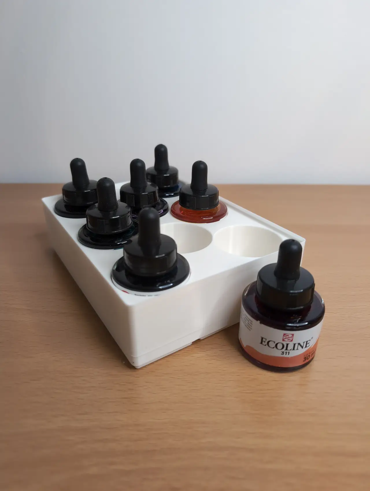 Gridfinity Bin with eight 45mm holes (3x4x6u) — modelo 3D