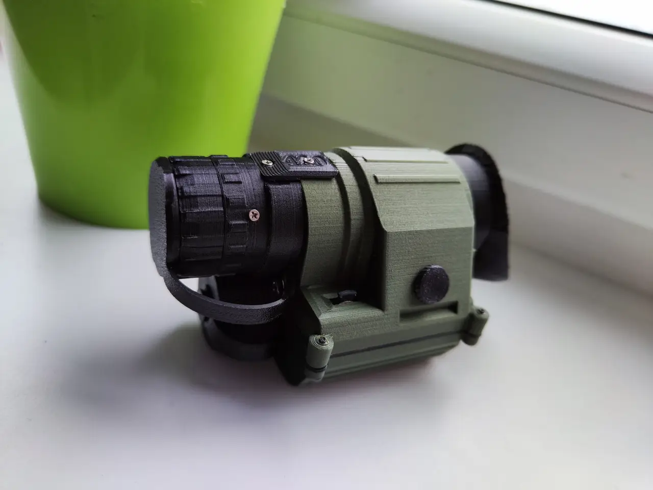 PVS 420 thermal vision 50Hz low budget 18650 monocular (256X192, 384X288, 640X512) — modelo 3D