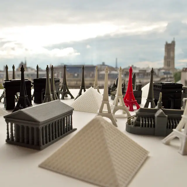 Famous Paris buildings — modelo 3D