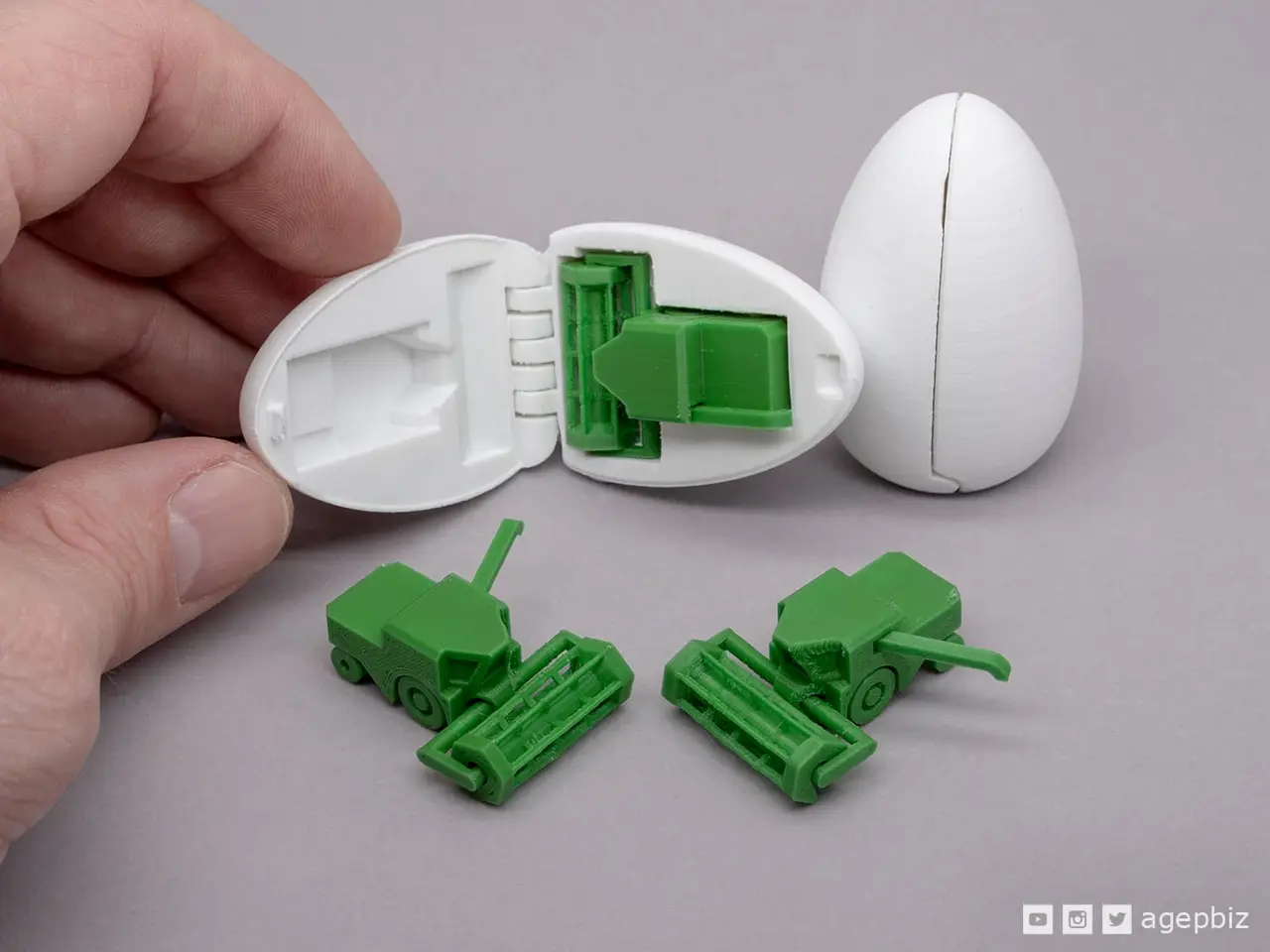 Surprise Egg #11 - Tiny Harvester — modelo 3D
