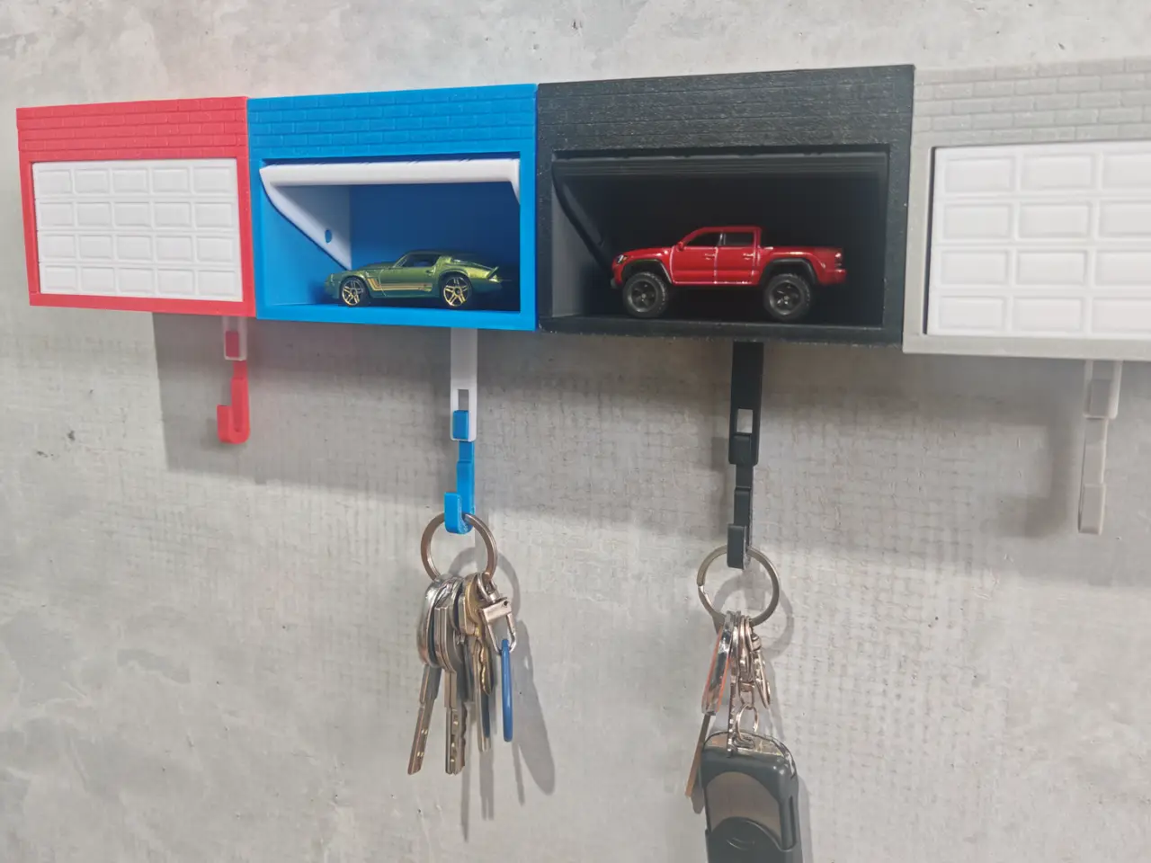 Car Garage Key Holder with Opening Door — modelo 3D