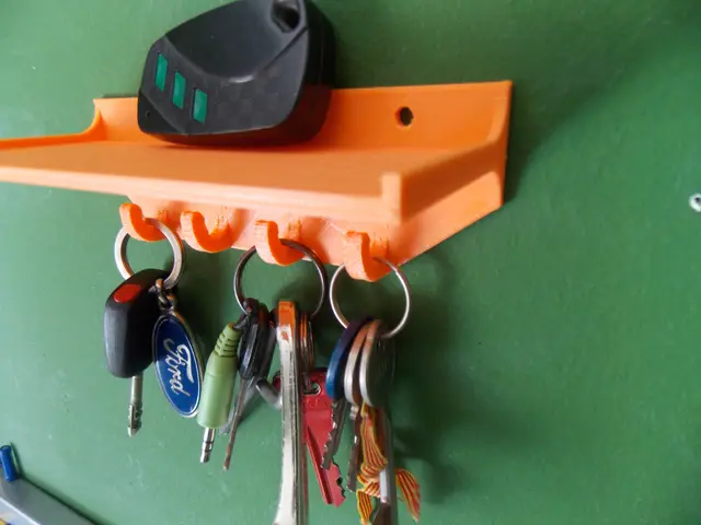 Key holder with shelf — modelo 3D