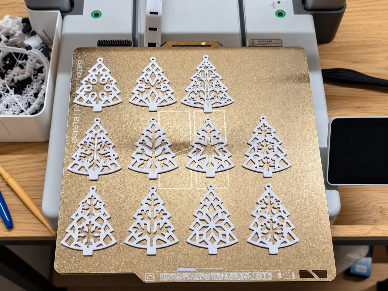 Christmas tree ornaments — modelo 3D