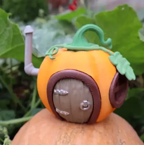 Cute pumpkin fairy house — modelo 3D