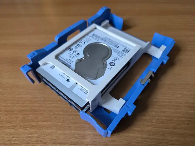 Dell Optiplex bracket 3,5" to 2,5" — modelo 3D