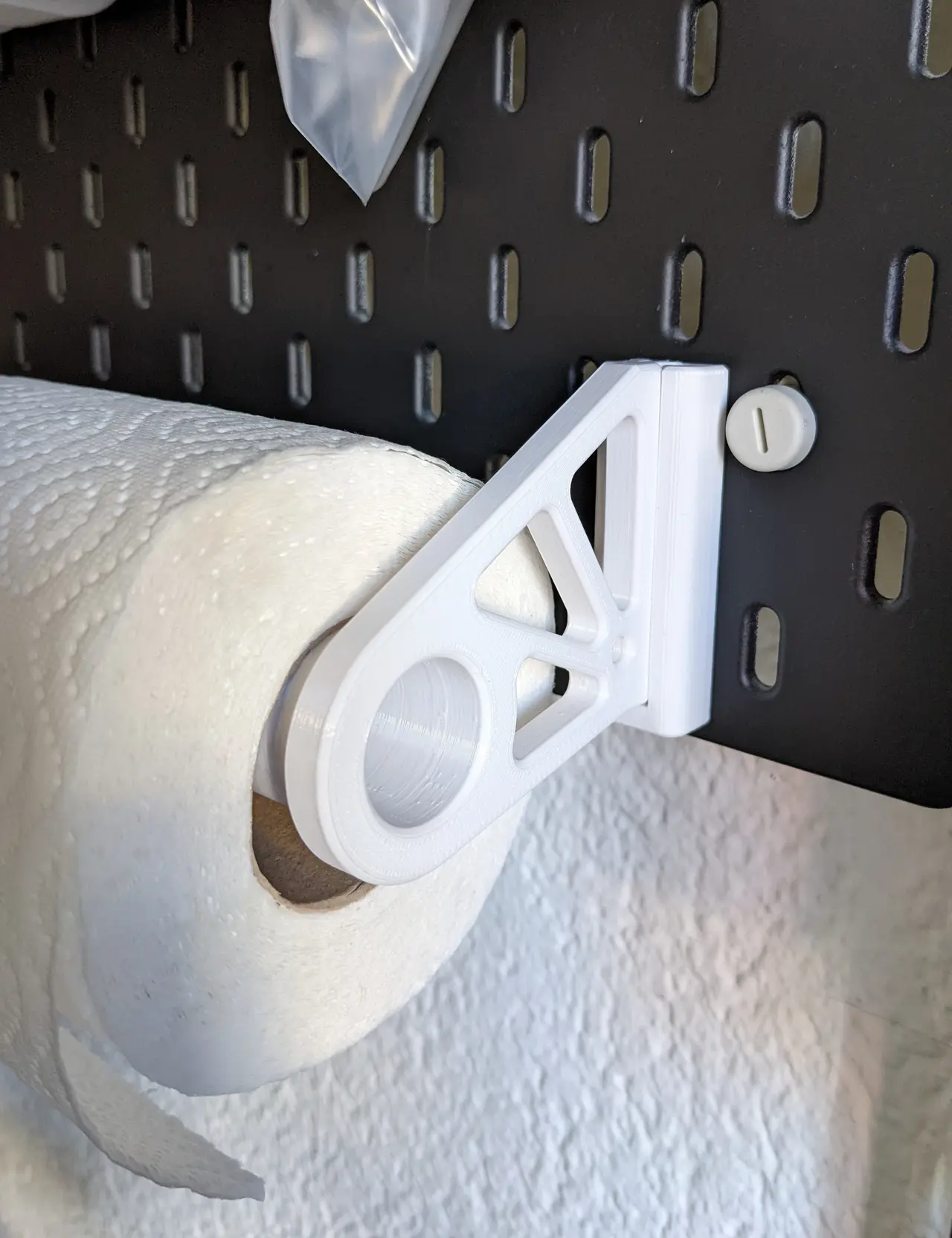 Kitchen paper roll holder (IKEA Skadis compatible) — modelo 3D