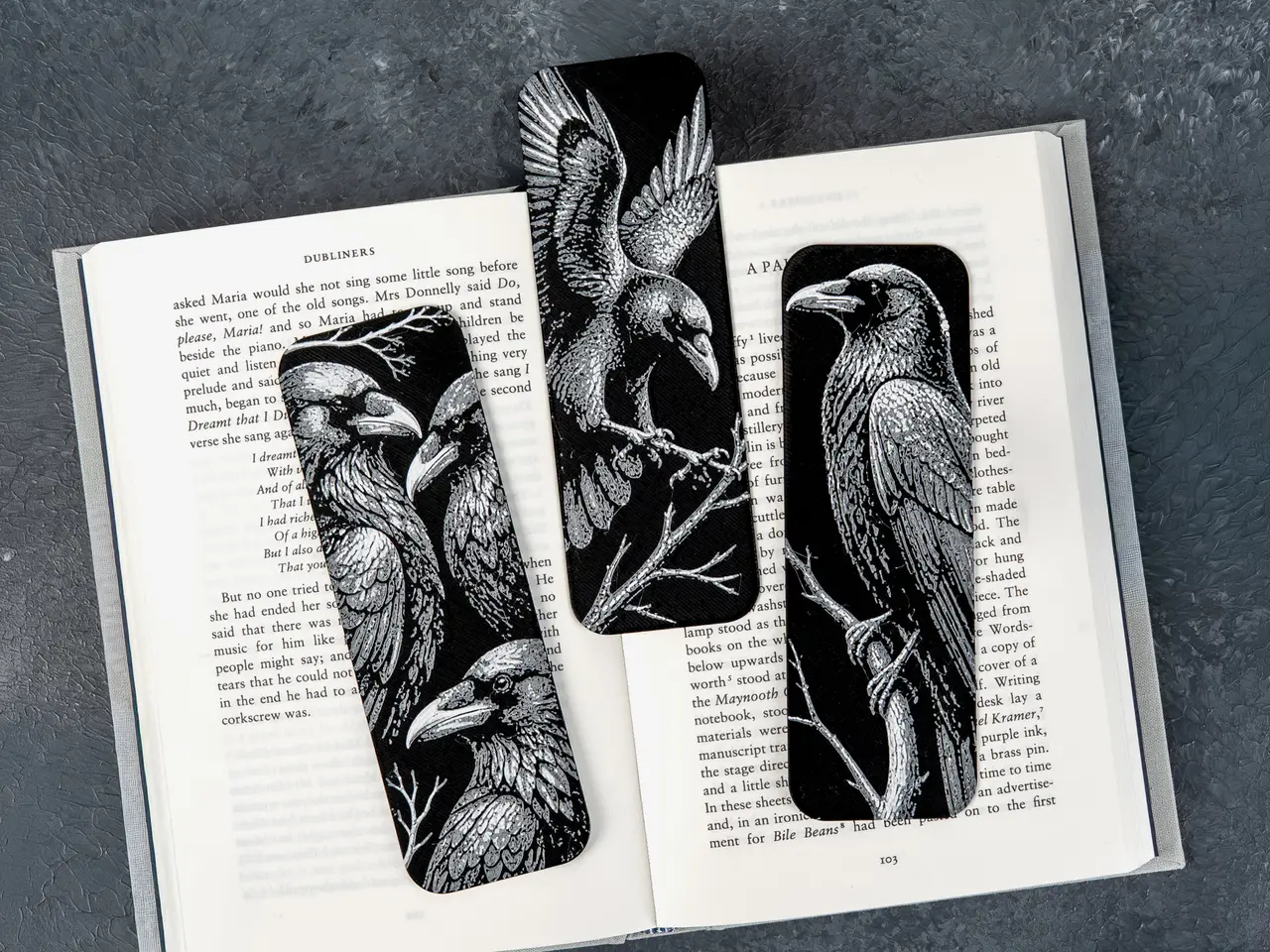 Raven Bookmarks — modelo 3D