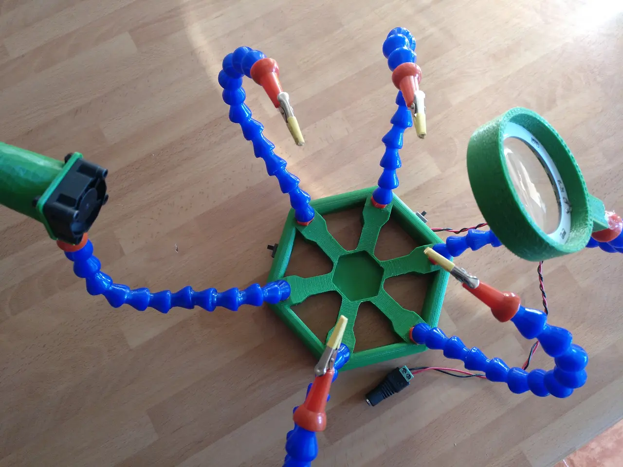 DIY Helping Hand Solder Tool — modelo 3D
