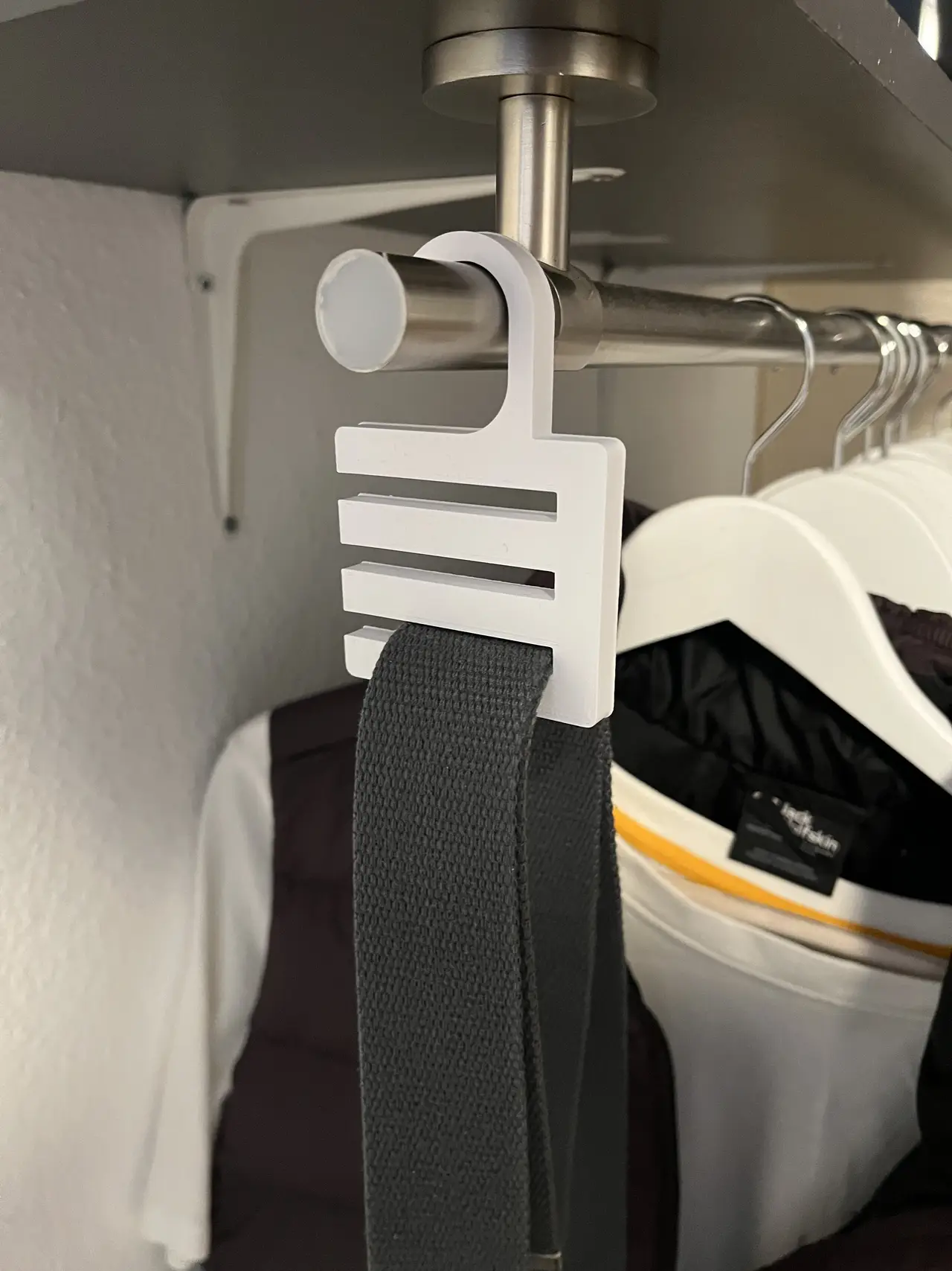 Belt hanger / organizer — modelo 3D