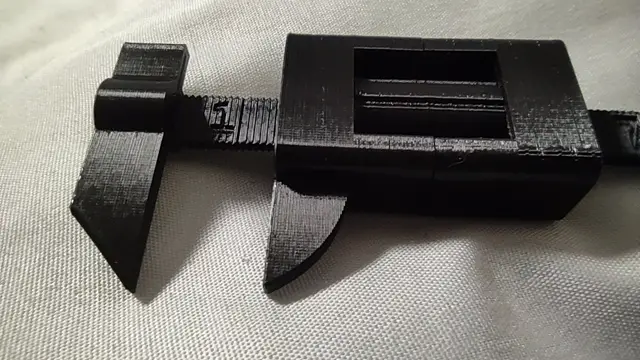 A simple caliper — modelo 3D
