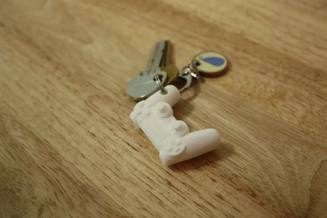 PS4 Controller Keyring — modelo 3D