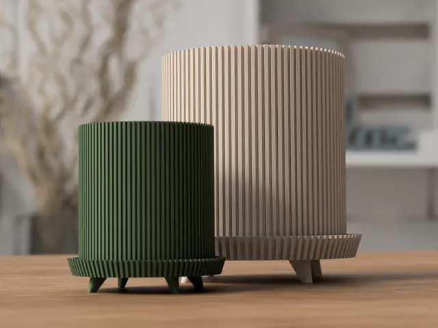 Planter with legs — modelo 3D