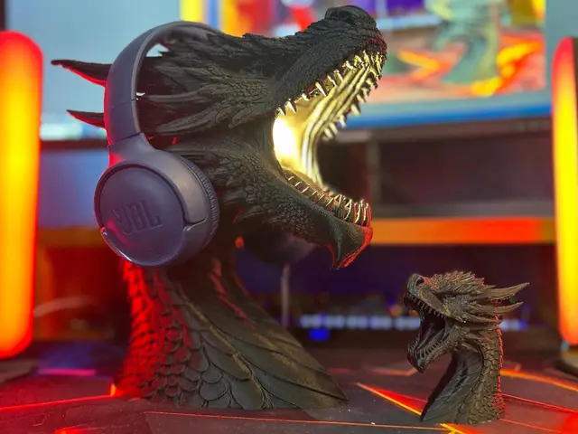 Dragon headphone light stand — modelo 3D