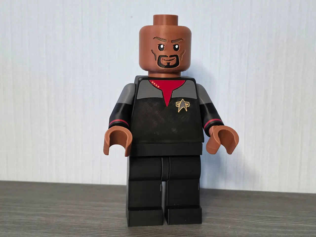Captain Benjamin Sisko * 500% ~21cm — modelo 3D