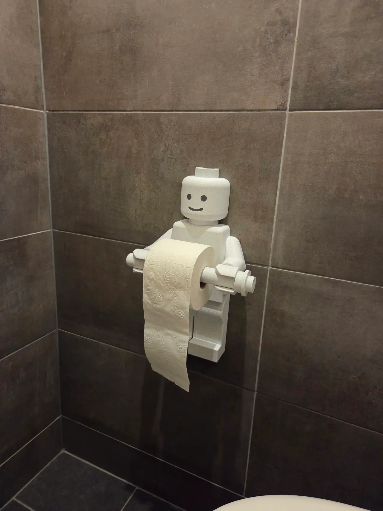 Brick Man Toilet Paper Holder remix by Johnny Solutions — modelo 3D