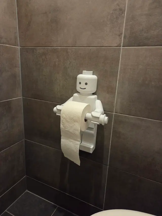 Brick Man Toilet Paper Holder remix by Johnny Solutions — modelo 3D