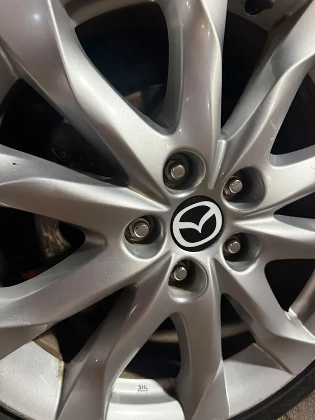 mazda logo 57 mm wheel cap — modelo 3D