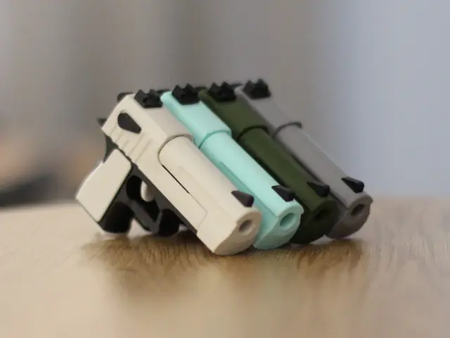 Deagle Fidget Keychain — modelo 3D