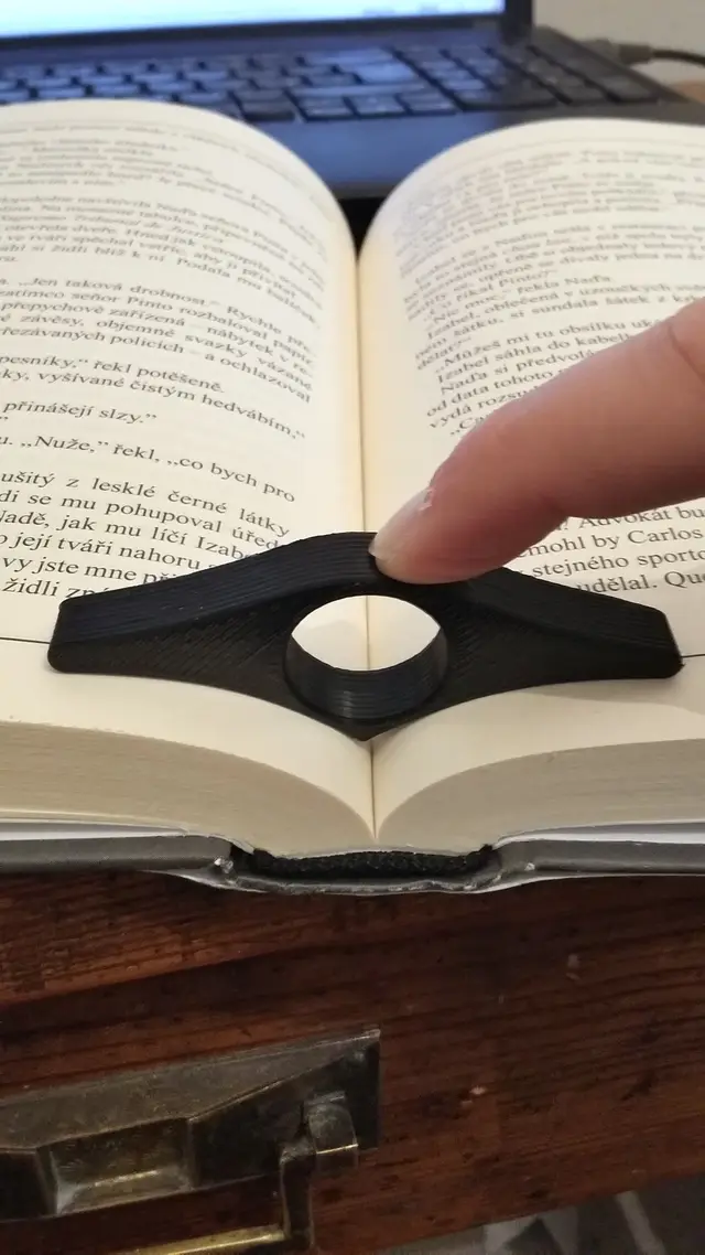 Pages holder — modelo 3D
