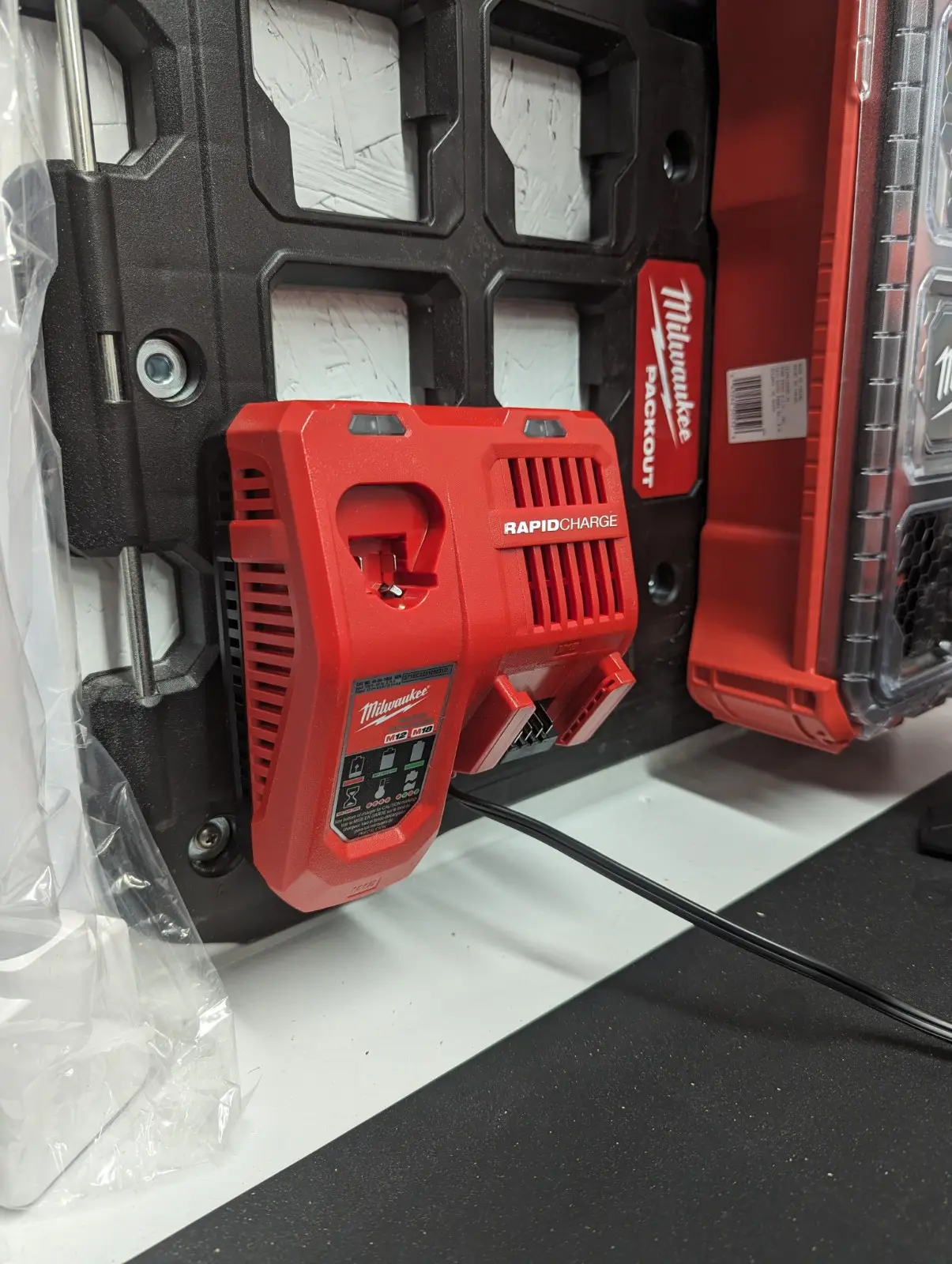 Milwaukee Packout Bracket For Rapid Chargers — modelo 3D
