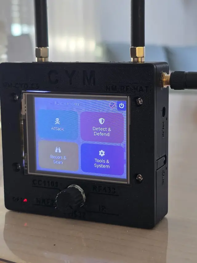 CYM Case NM-CYD-C5 RF-HAT – NM-CYD-C5 (ESP32-C5 CYD) + NM-RF-HAT Case (battery, GPS, rotary module selector) — modelo 3D