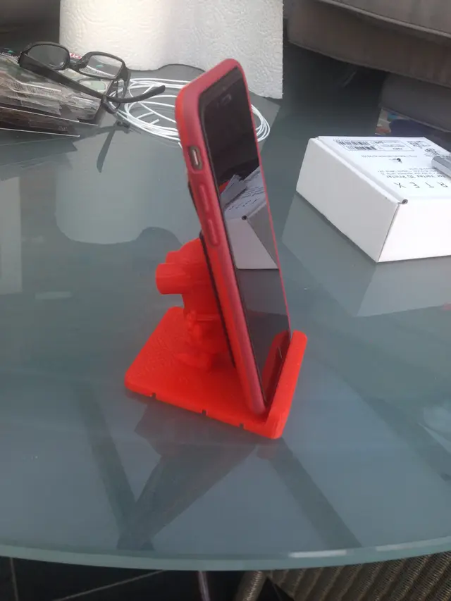 Minion Phone Holder — modelo 3D