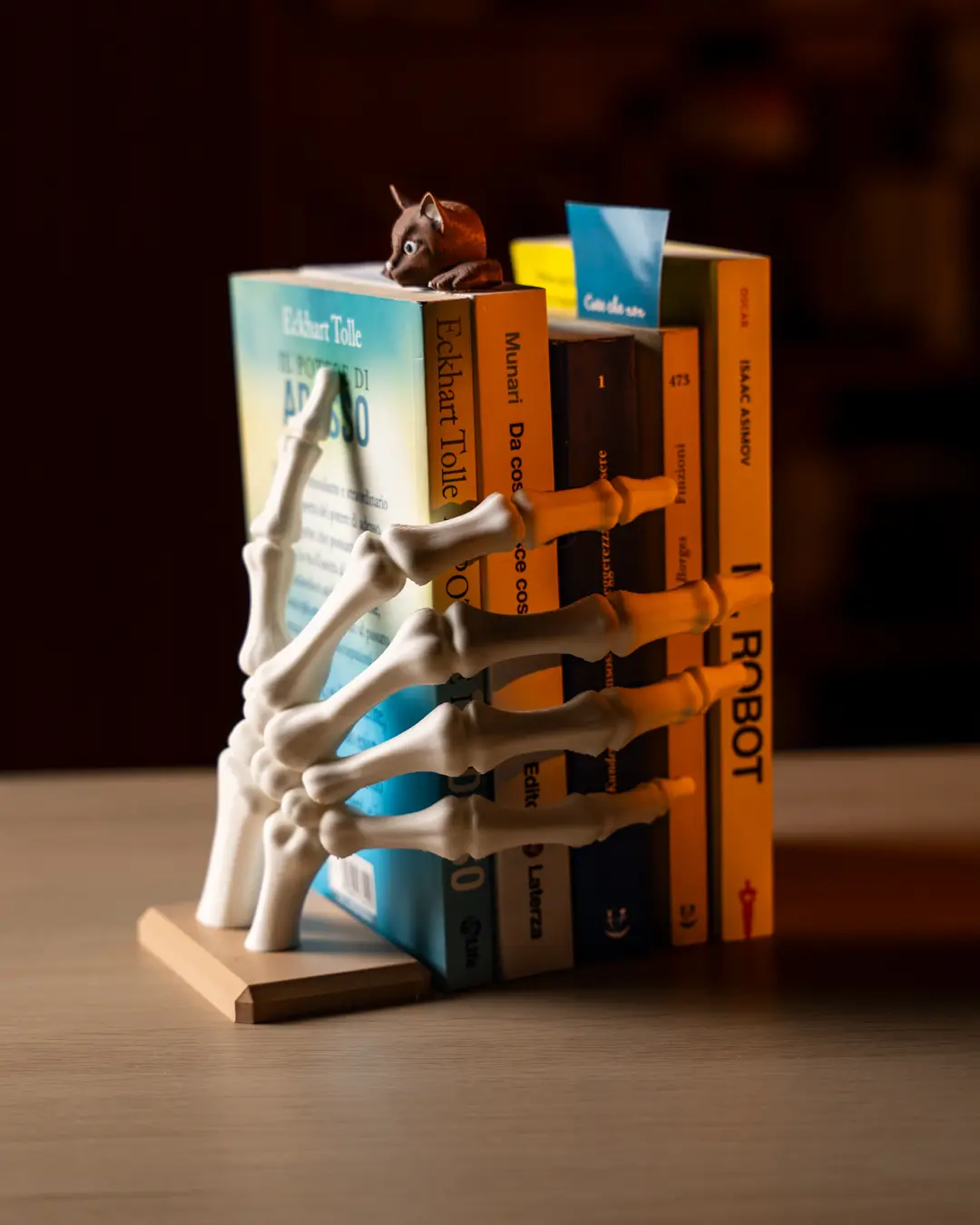 Skeleton Hand Bookstop — modelo 3D