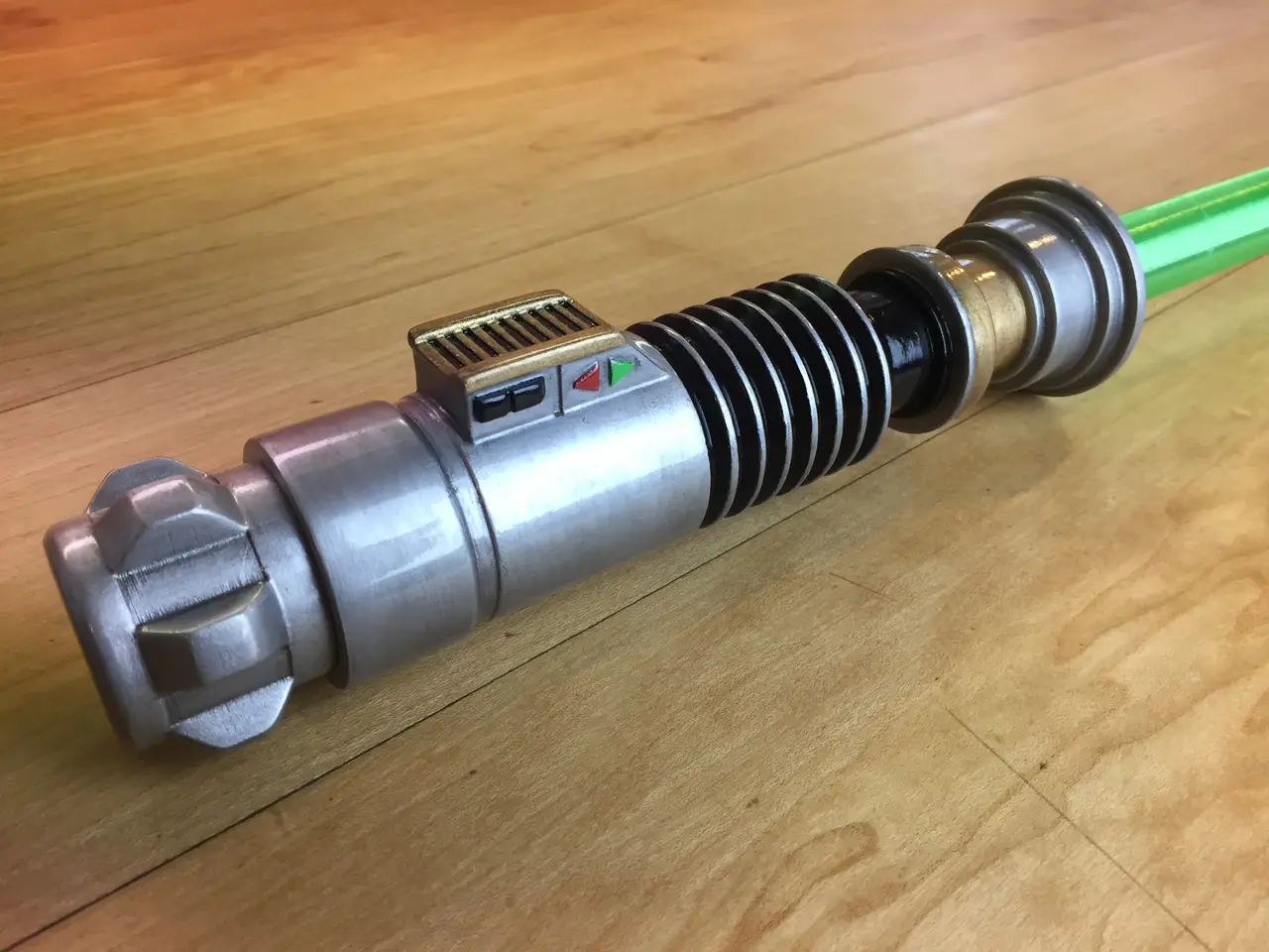Collapsing Lightsaber (Removable Blade) — modelo 3D