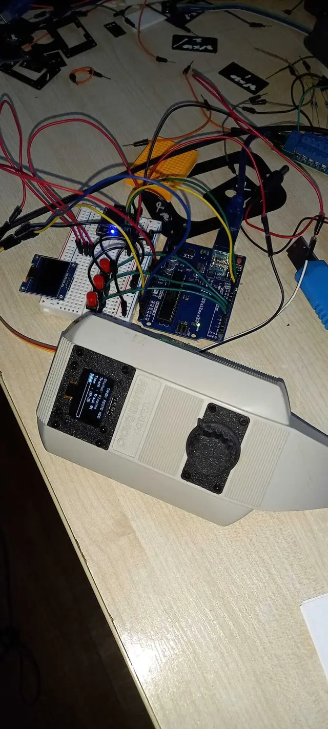 TANDY Restomod screen mount — modelo 3D