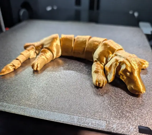The golden flexi wiener dog! — modelo 3D