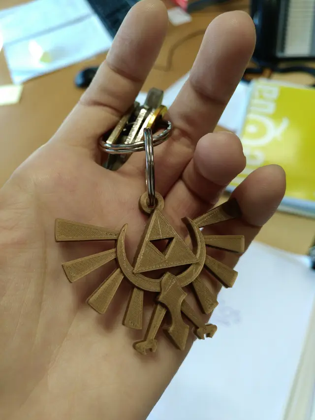 The Legend of Zelda: Hyrule Crest Keychain — modelo 3D
