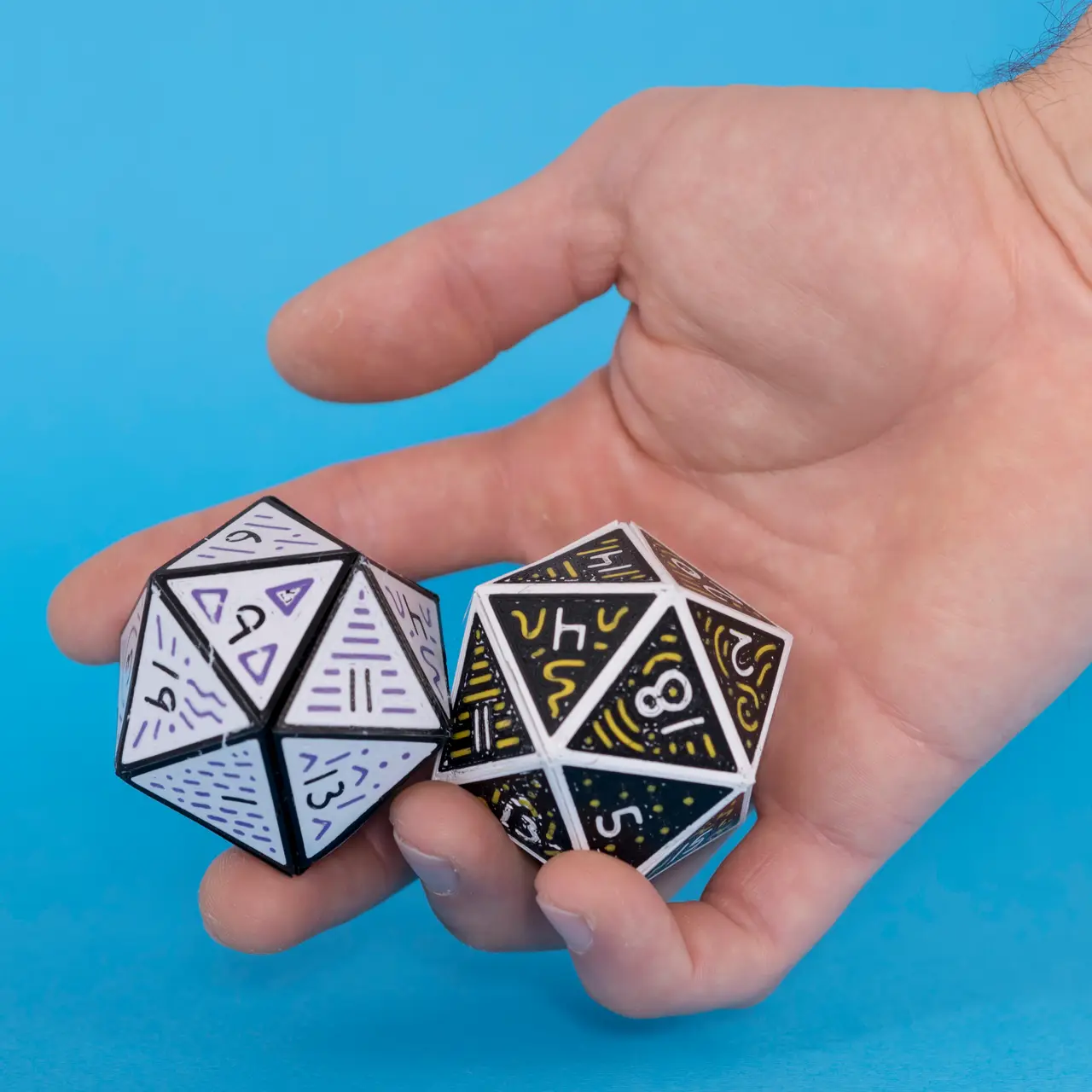 Multicolor Folding D20 Dice // 20 Sided Icosahedron Dice — modelo 3D