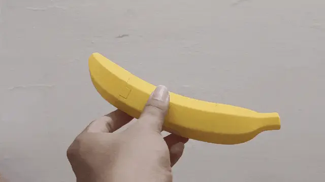Nanakatana V2 – Twist-to-Open Banana Katana — modelo 3D