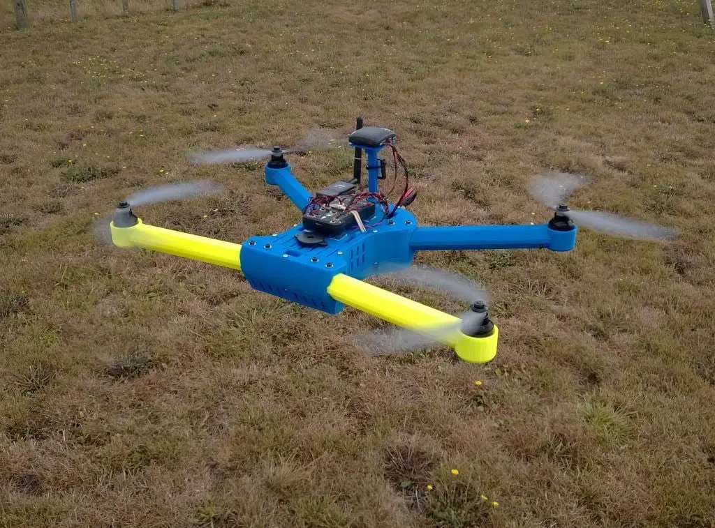 T4 Quadcopter Drone — modelo 3D