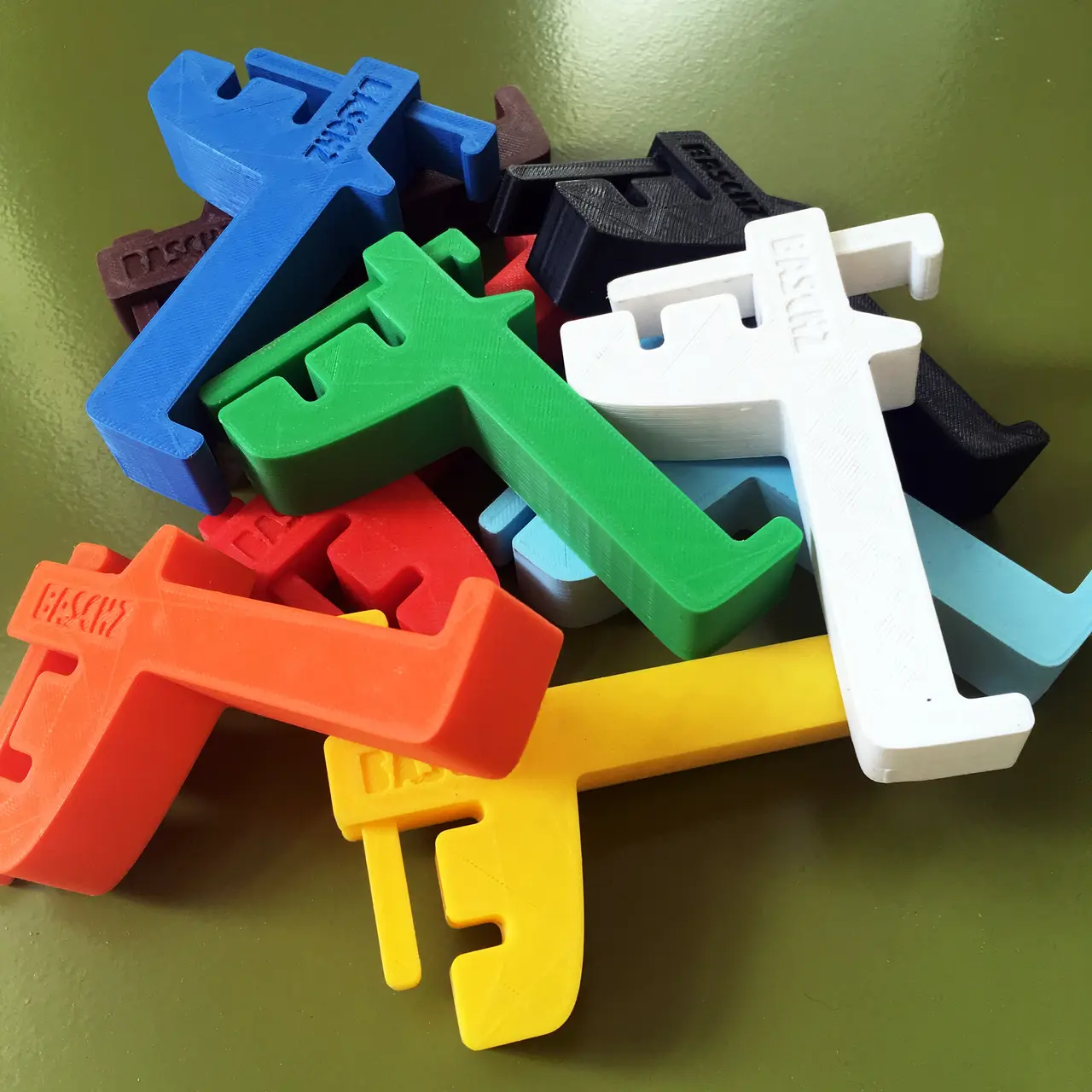 Dutch Milk Crate Spool Holder — modelo 3D