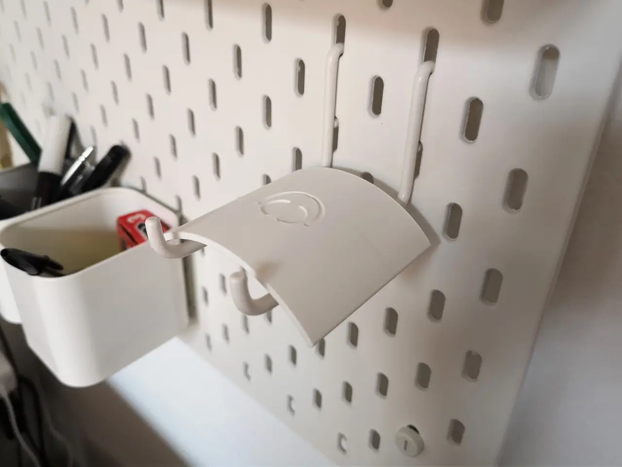 IKEA Skadis headphones rest — modelo 3D