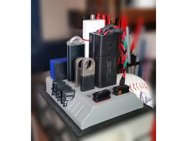 USB / SD / MICRO SD holder — modelo 3D