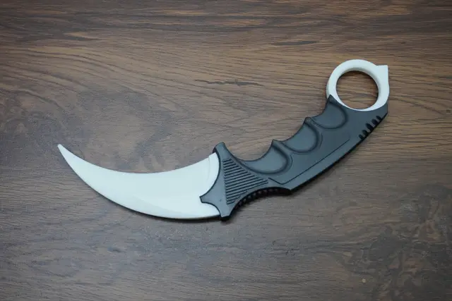 爪子刀（Karambit） — modelo 3D
