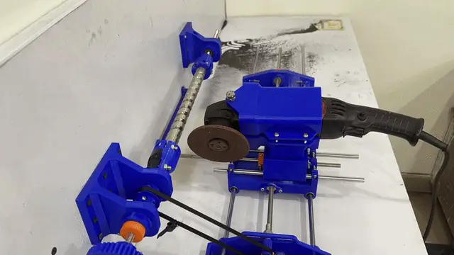 Extrusion Screw Grinding Jig (3D-Printed) – 20 mm Dia, 20 mm Pitch — modelo 3D