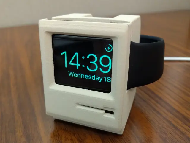 Apple Watch Charging Dock - Classic Mac — modelo 3D