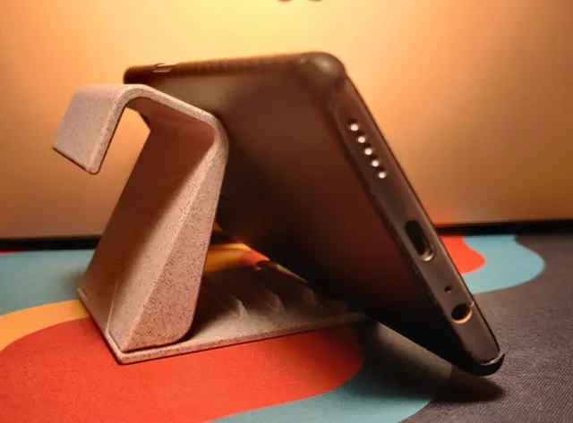 Airplane & Travel Phone Holder — modelo 3D