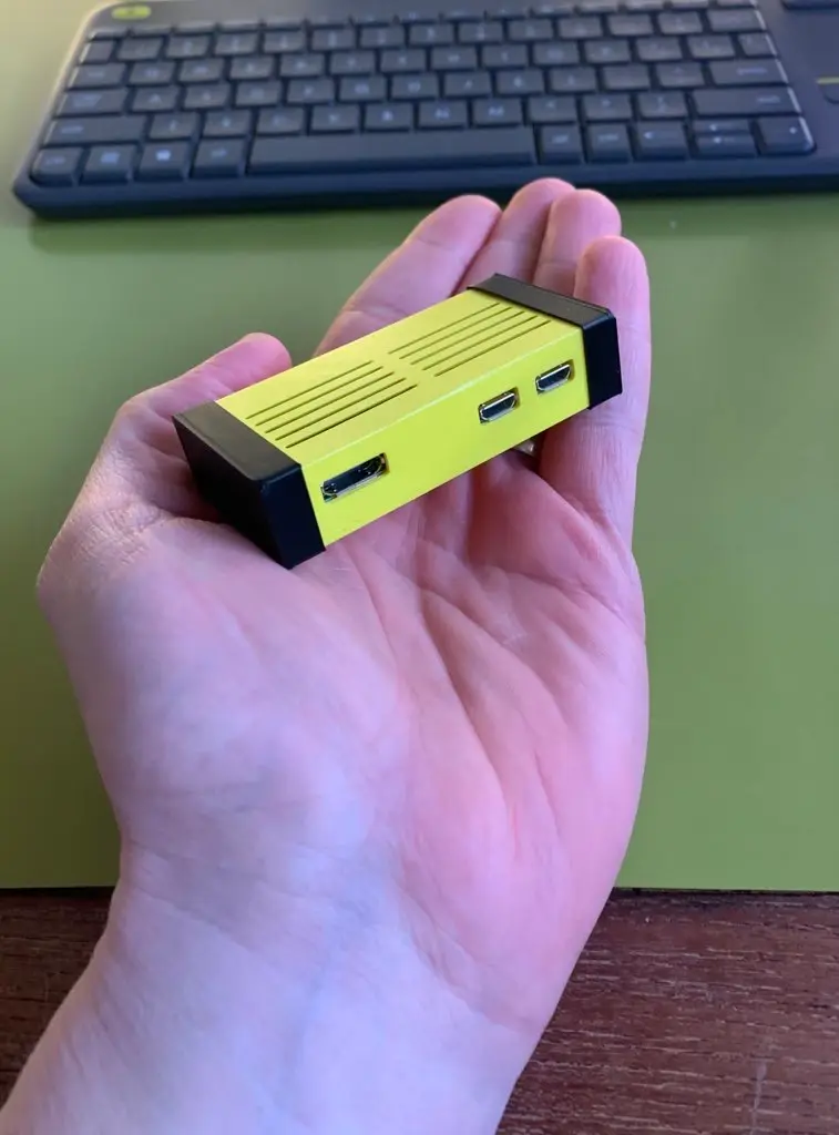Print-flat-and-fold case for Raspberry Pi Zero 2 W — modelo 3D