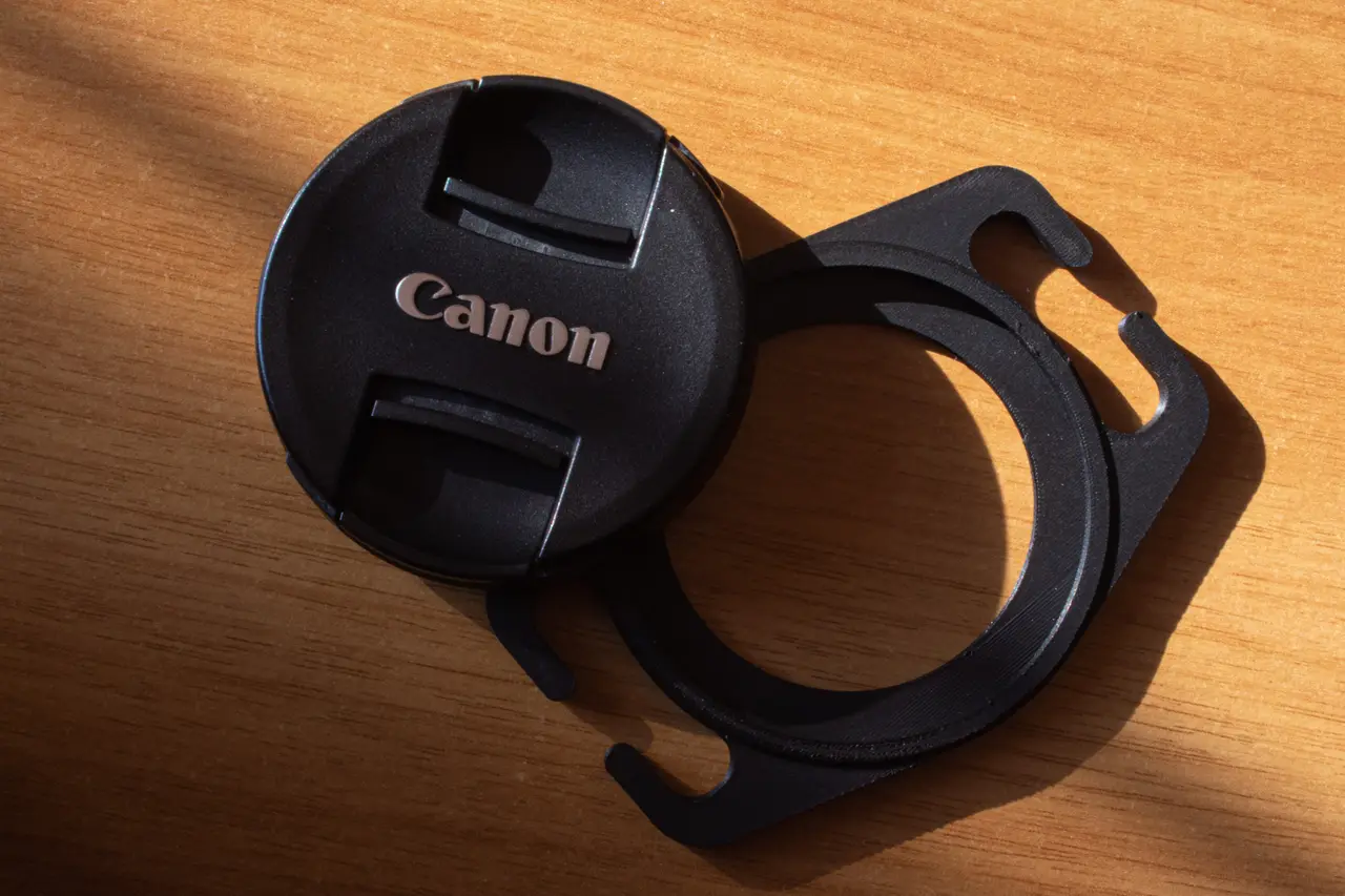 Lens Cap Holder for Camera Strap — modelo 3D