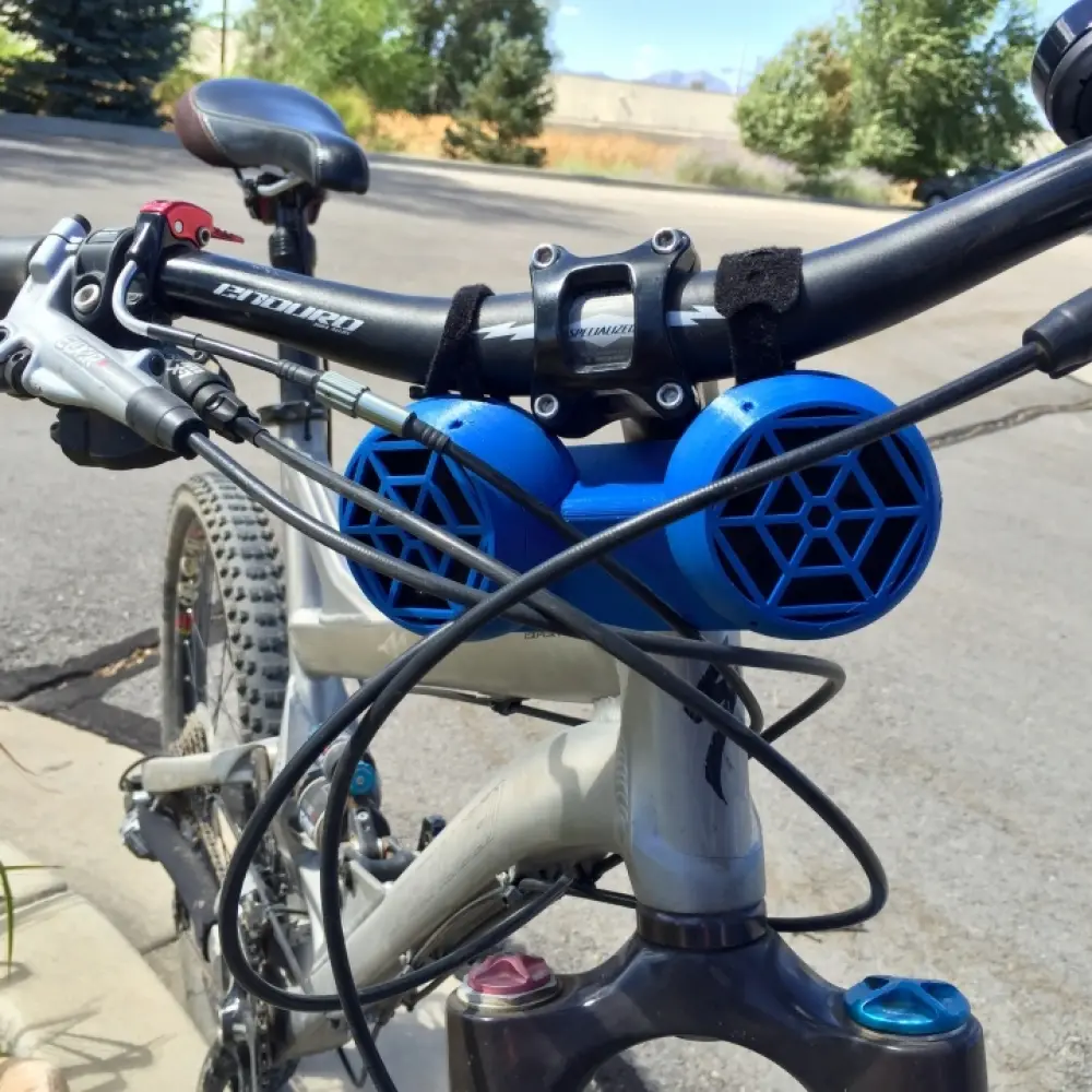 Bike Mount Stereo Speaker (Customizable) — modelo 3D
