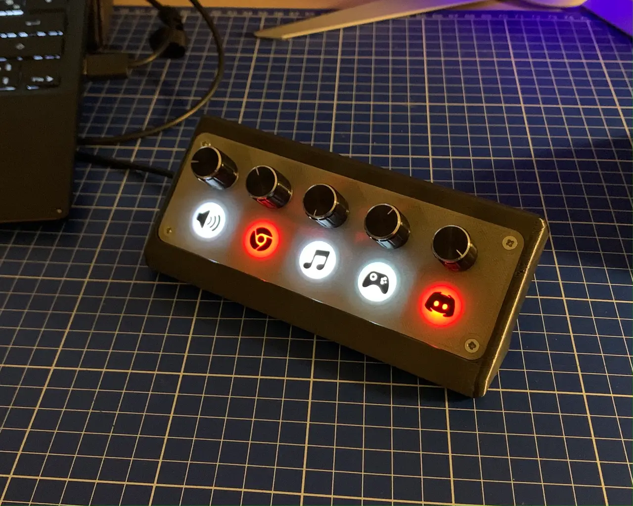 Deej volume controller — modelo 3D