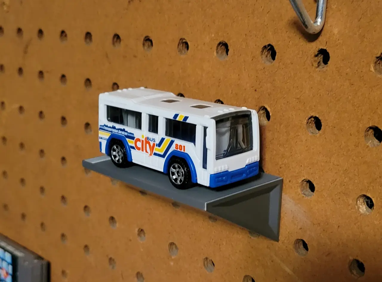 Hot Wheels Display Shelf for Pegboard — modelo 3D