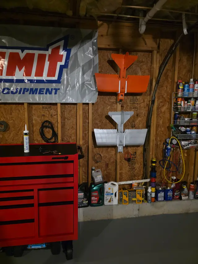 Flite Test Baron Wall Mount — modelo 3D